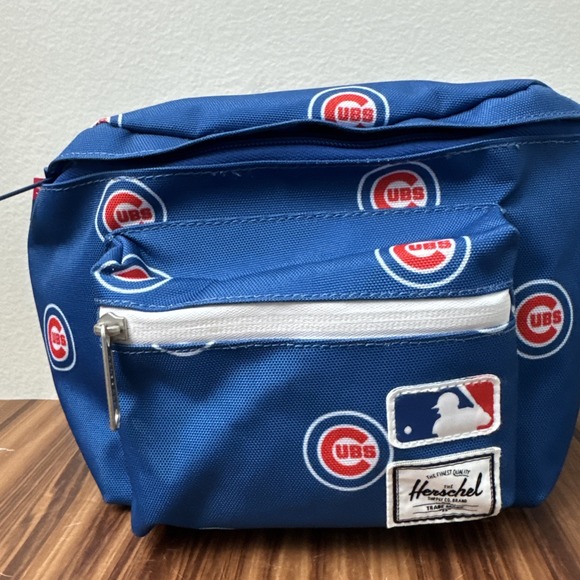 MLB Chicago Cubs Herschel Co. Blue Fanny Pack‎ All Over Logo Print - Picture 4 of 12